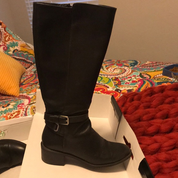 Ladies boots